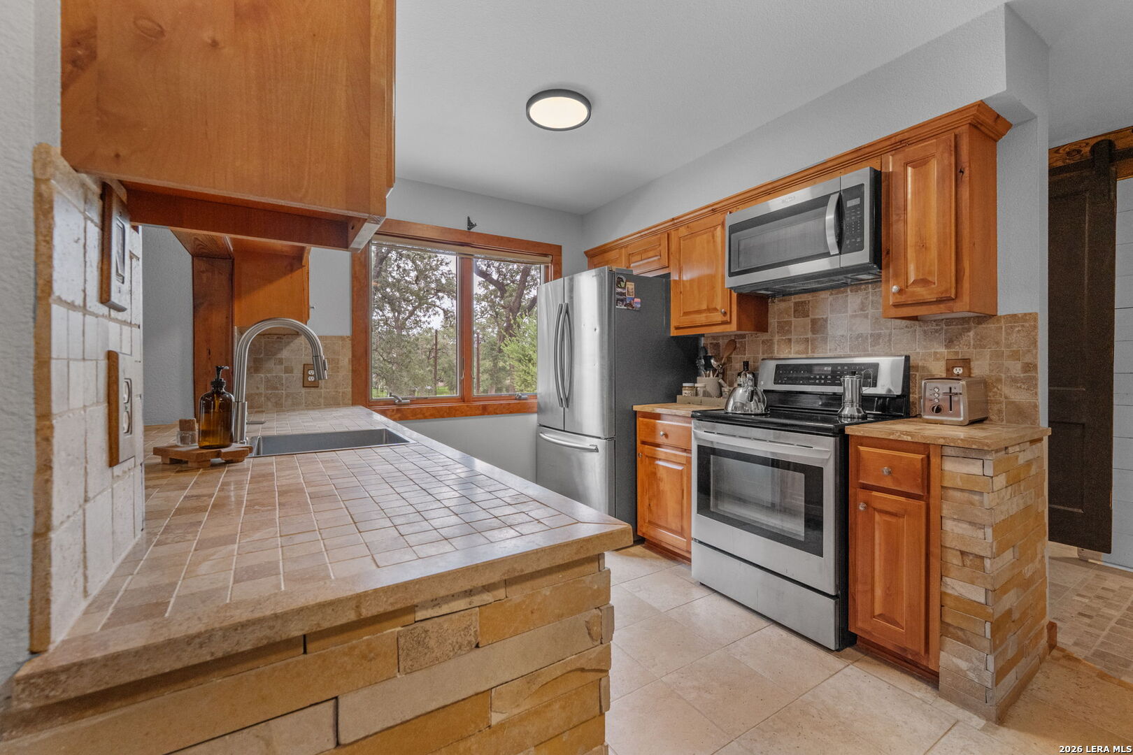 208 Oak Bend Drive La Vernia TX 78121
