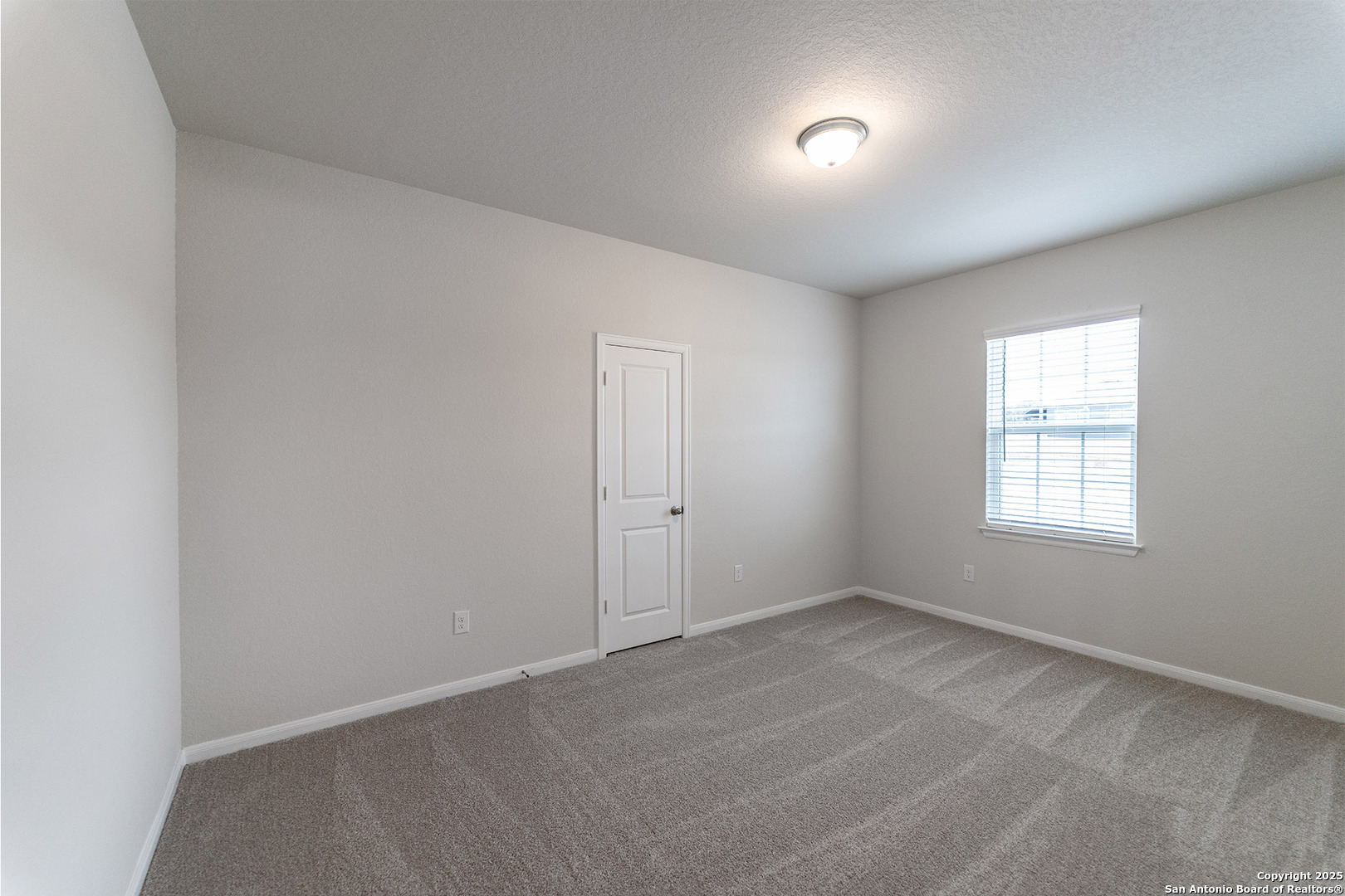 202 Ednie Lane Mico TX 78066