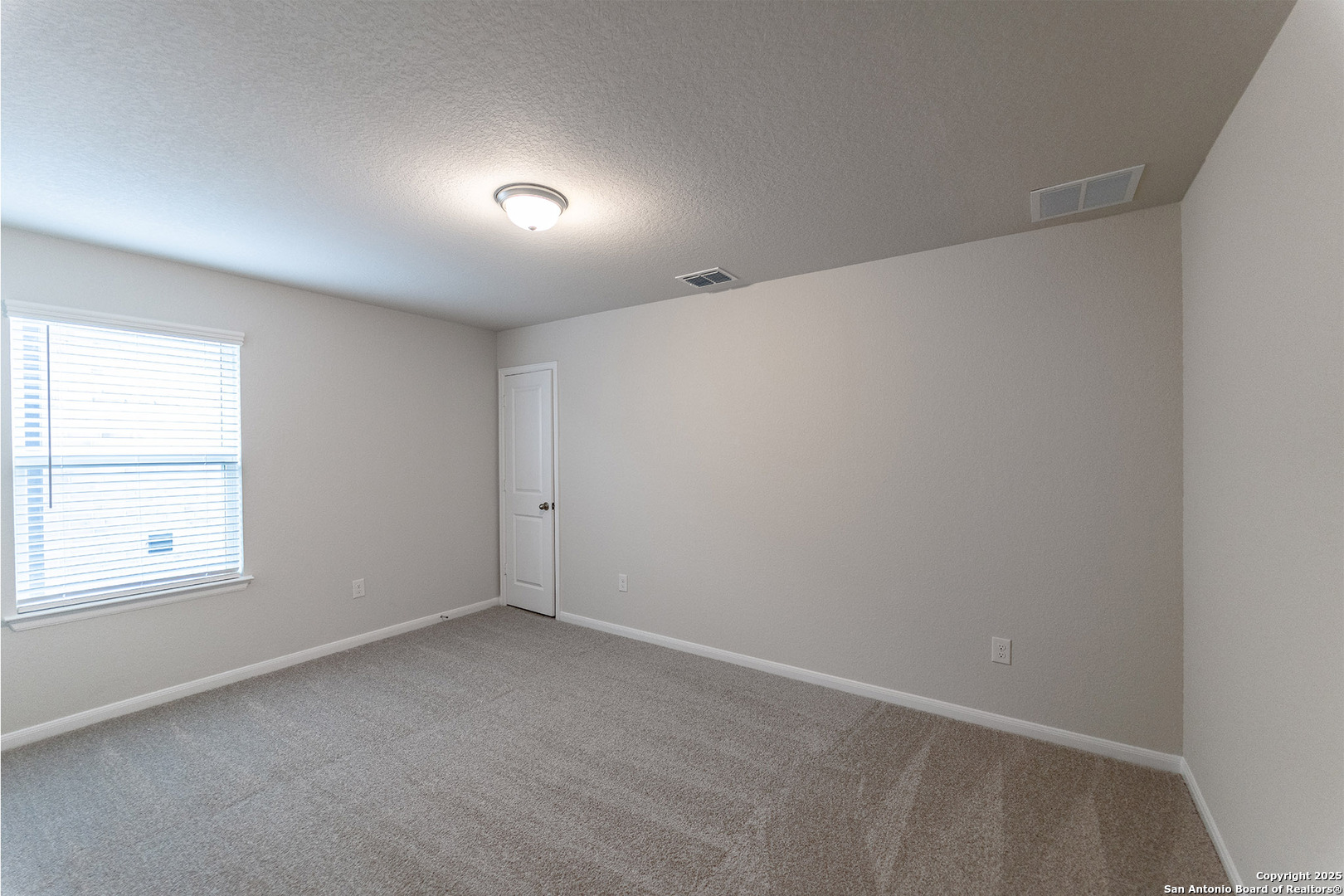 202 Ednie Lane Mico TX 78066