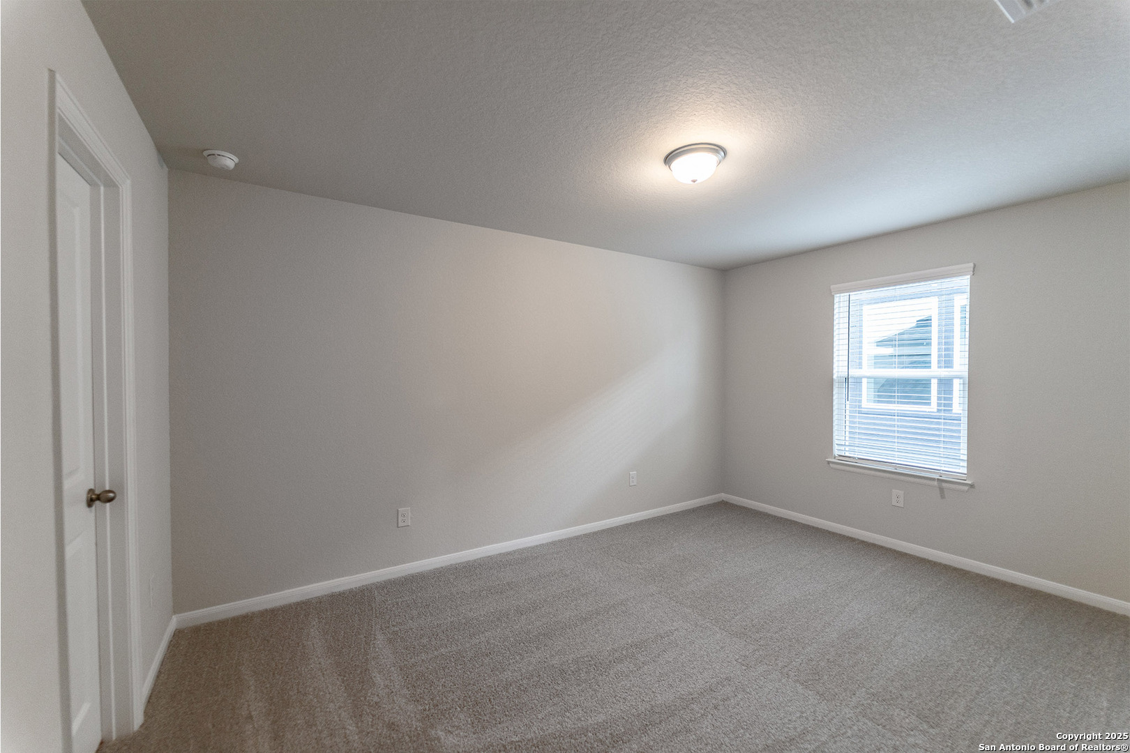 202 Ednie Lane Mico TX 78066