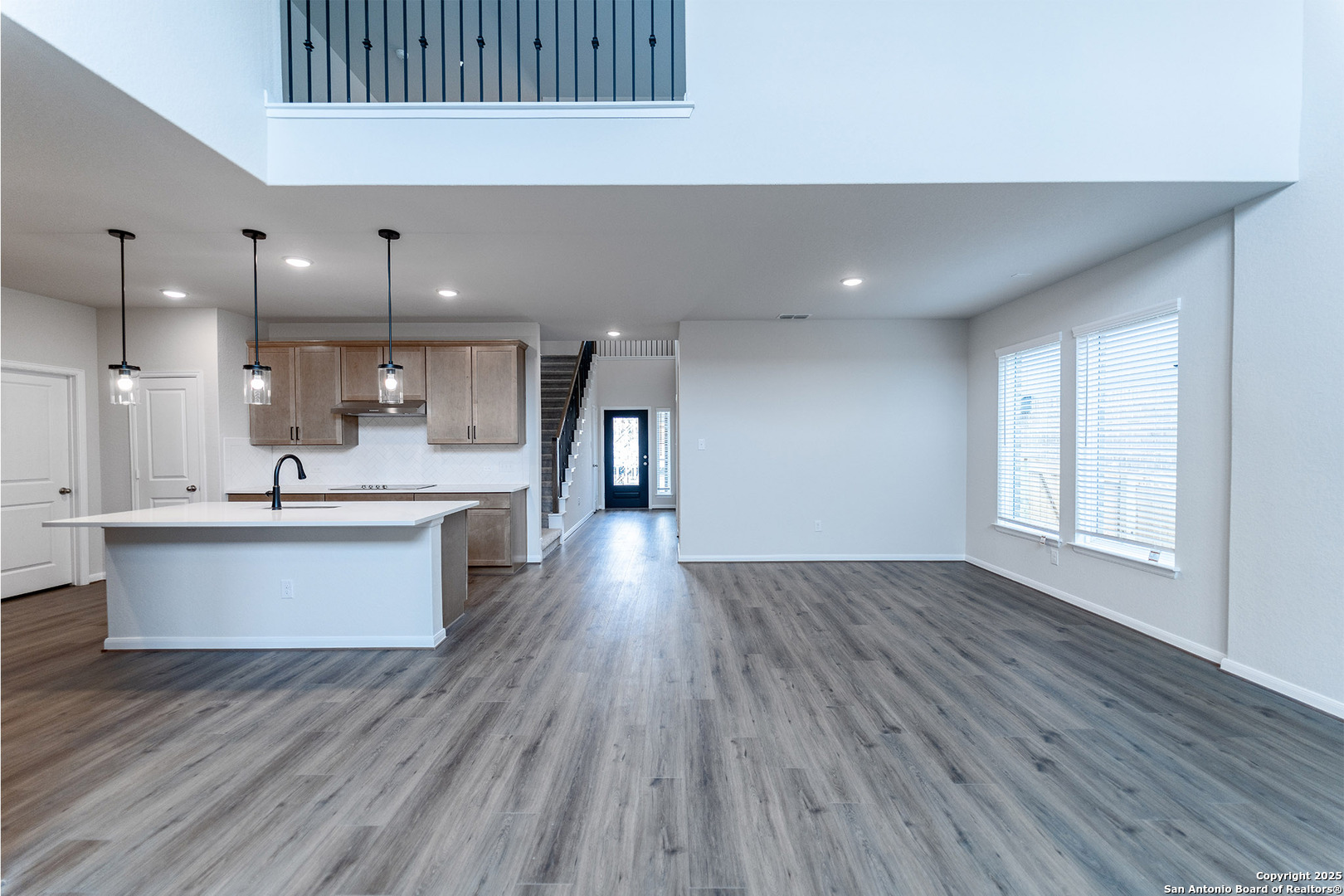 202 Ednie Lane Mico TX 78066