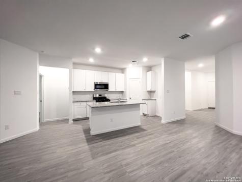 5934 Vestige Bend Bulverde TX 78163
