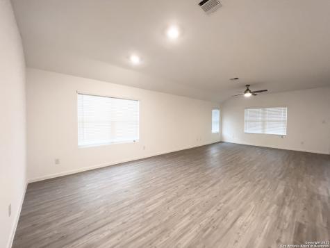 5934 Vestige Bend Bulverde TX 78163
