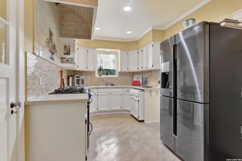 141 E Magnolia Avenue San Antonio TX 78212