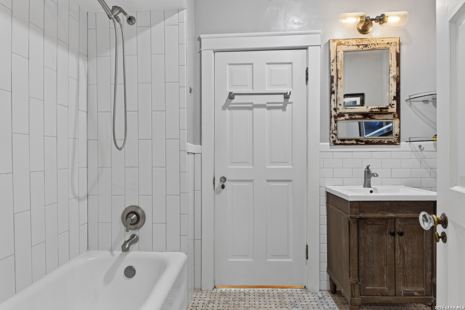 141 E Magnolia Avenue San Antonio TX 78212