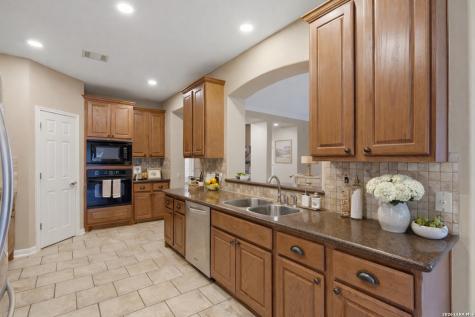 311 Waxberry San Antonio TX 78256
