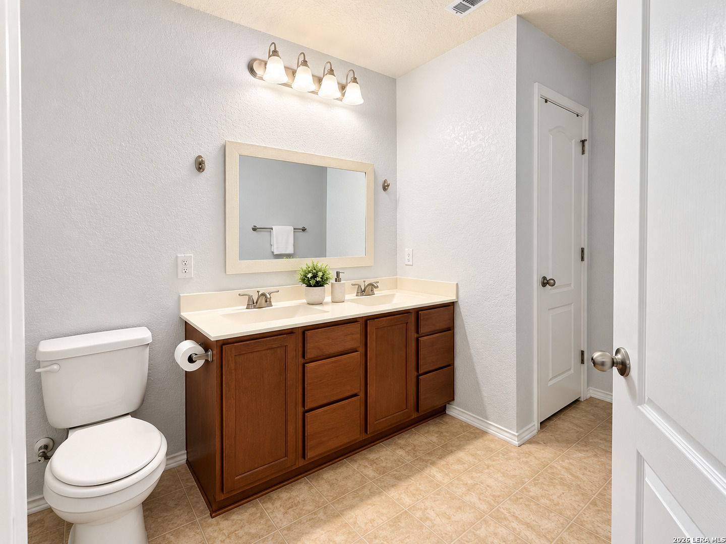 9642 Pleasanton Cove San Antonio TX 78221