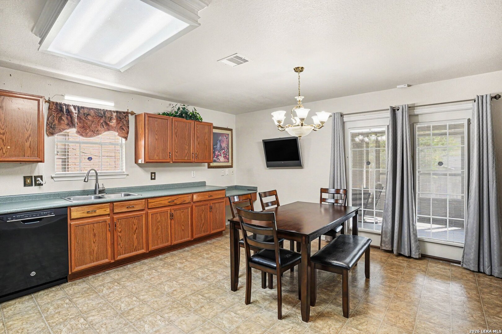 7706 Cedar Farm San Antonio TX 78239