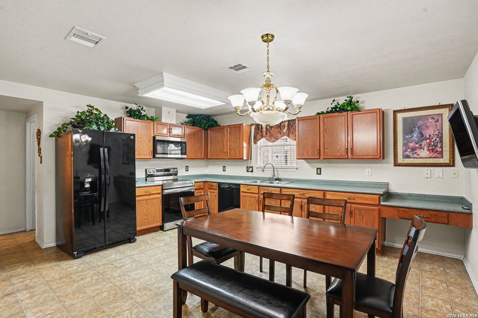 7706 Cedar Farm San Antonio TX 78239
