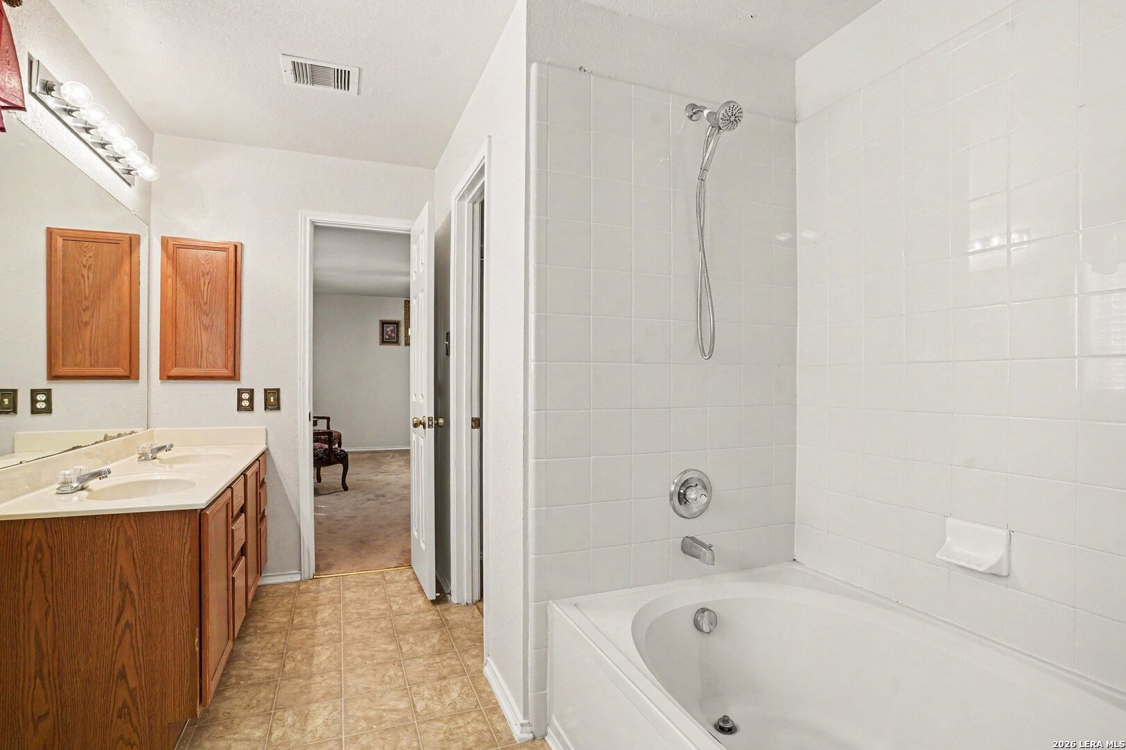 7706 Cedar Farm San Antonio TX 78239
