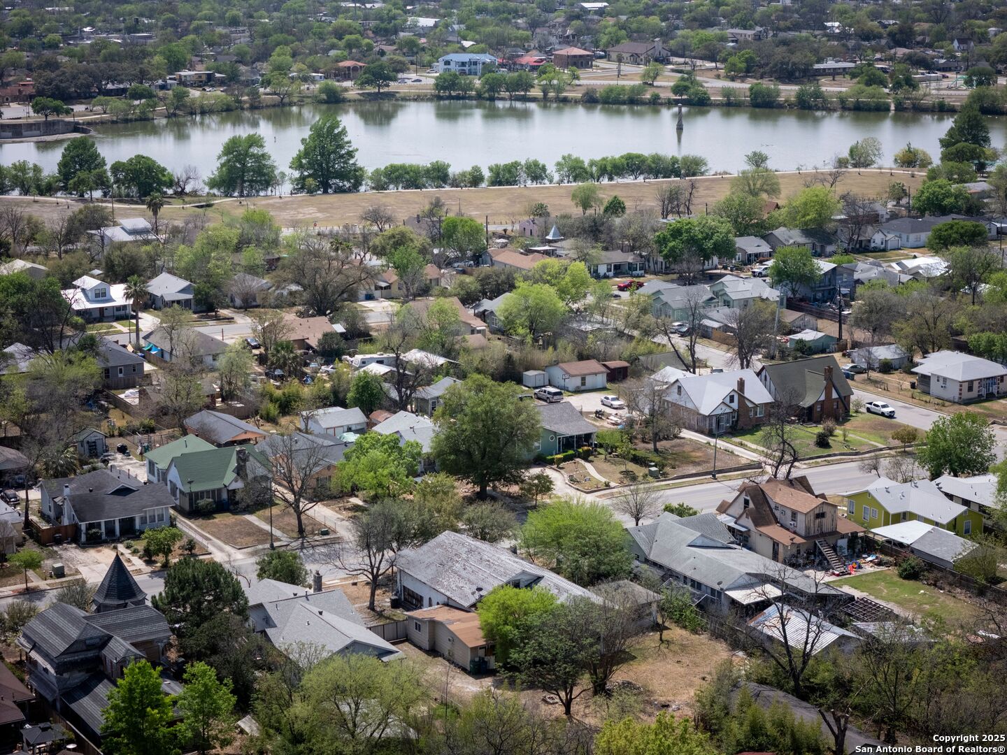 1907 W Woodlawn Avenue San Antonio TX 78201