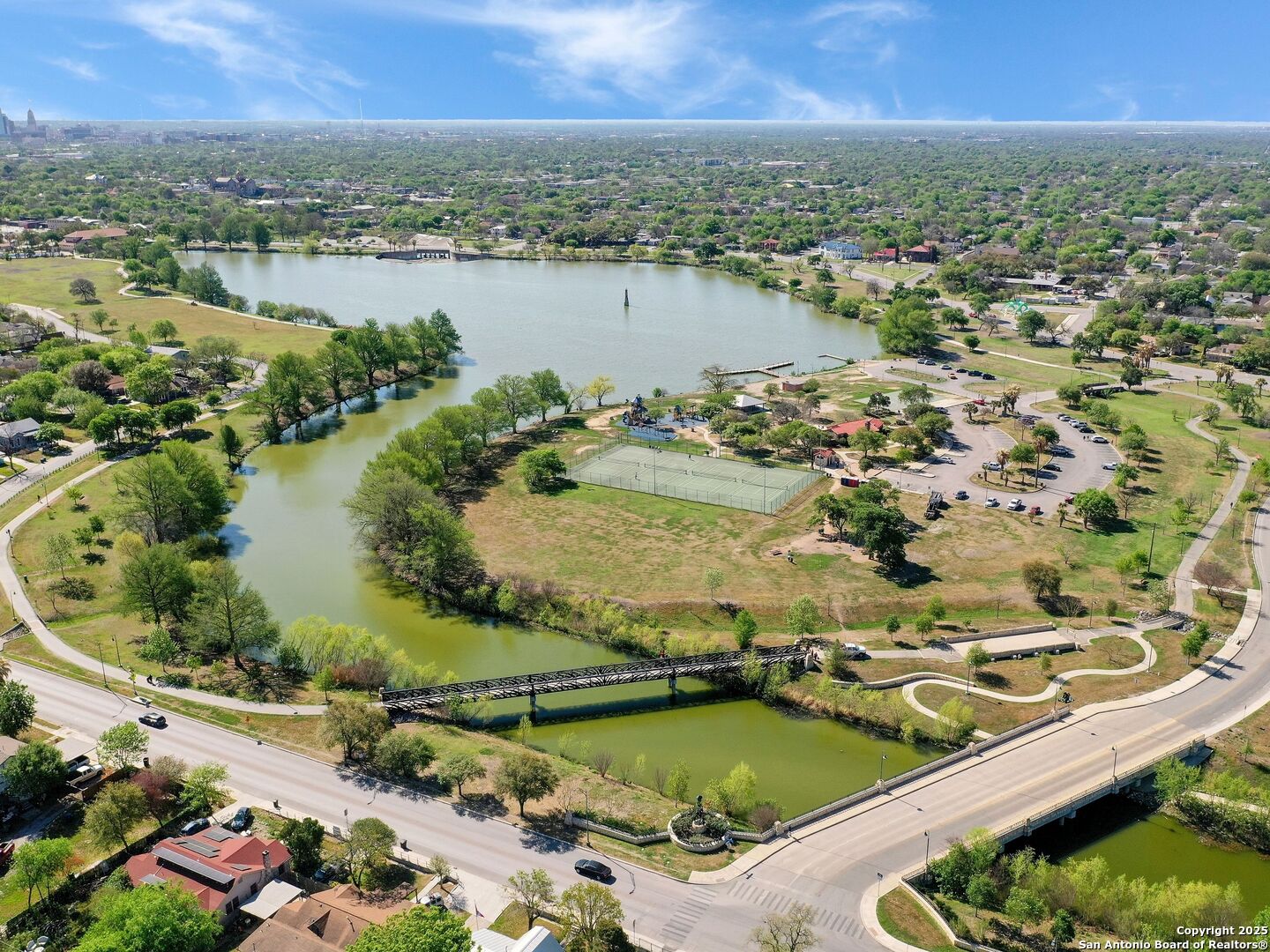 1907 W Woodlawn Avenue San Antonio TX 78201