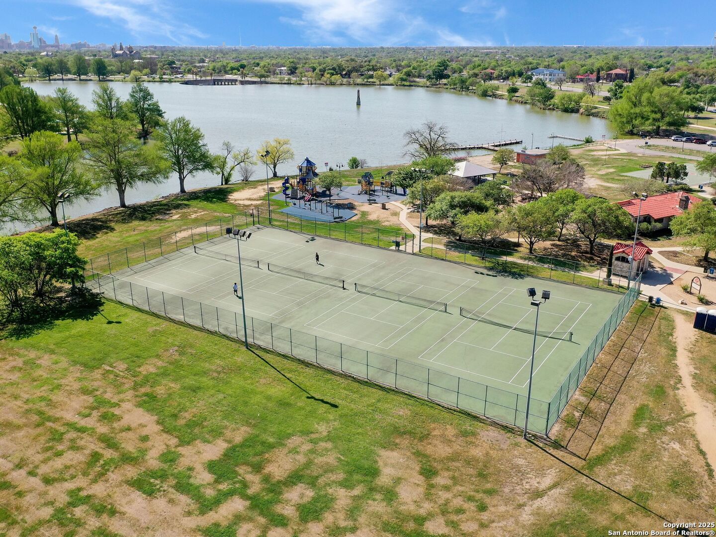 1907 W Woodlawn Avenue San Antonio TX 78201