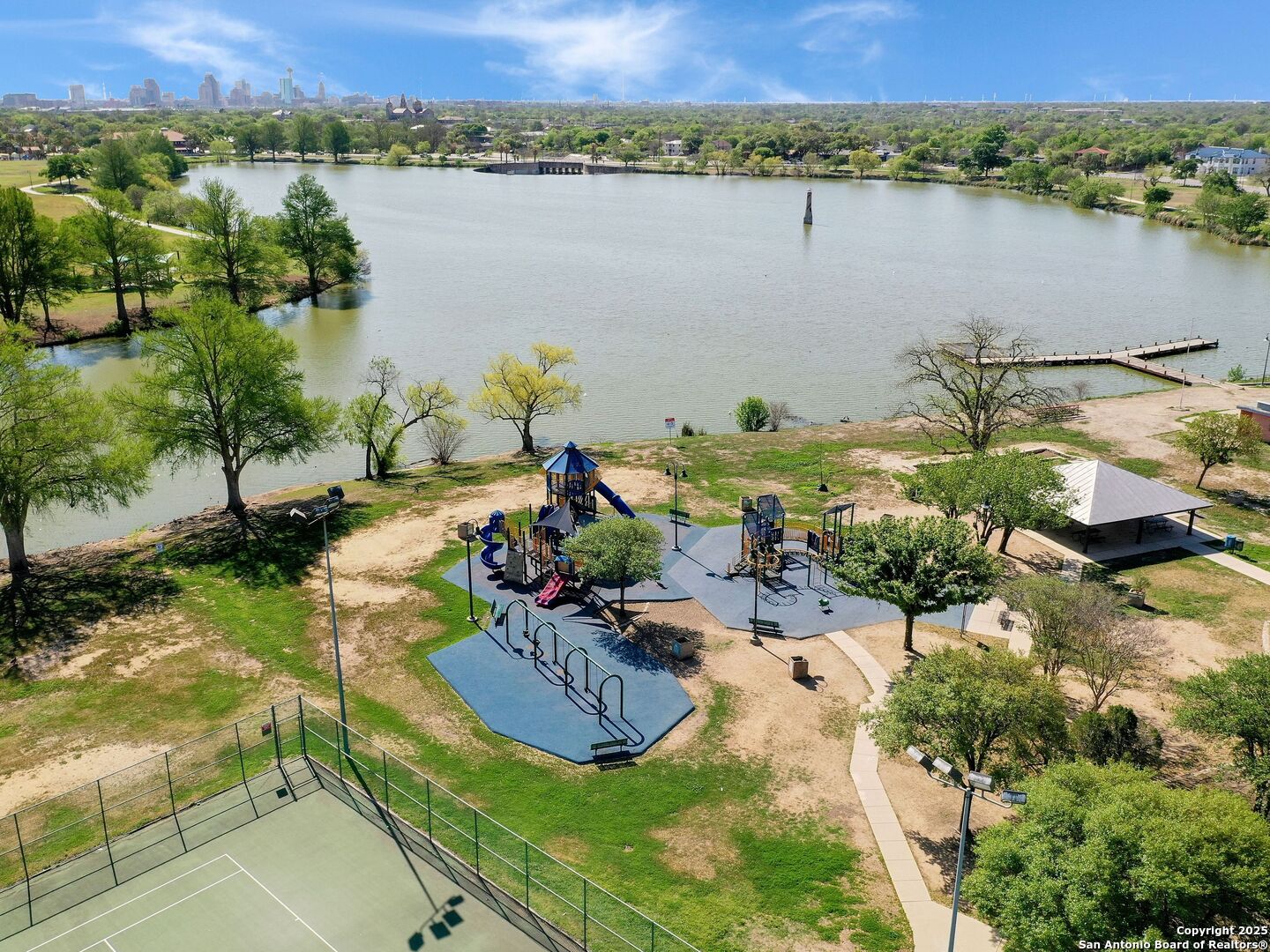 1907 W Woodlawn Avenue San Antonio TX 78201
