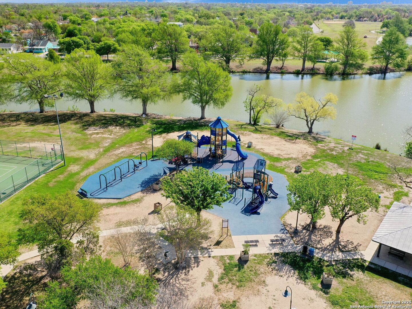 1907 W Woodlawn Avenue San Antonio TX 78201
