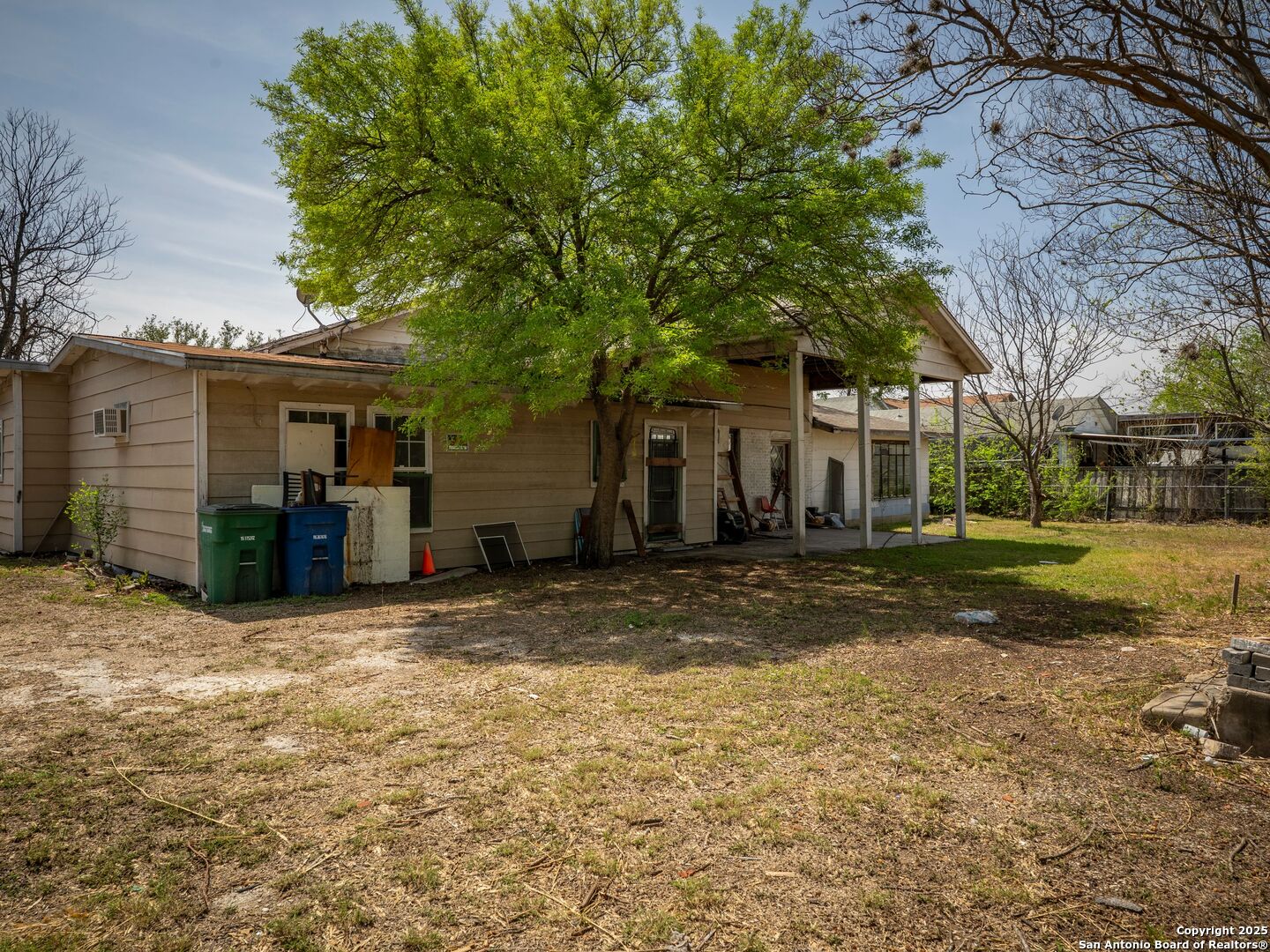 1907 W Woodlawn Avenue San Antonio TX 78201