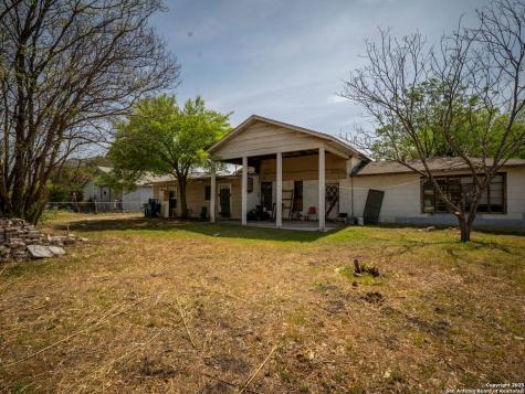 1907 W Woodlawn Avenue San Antonio TX 78201