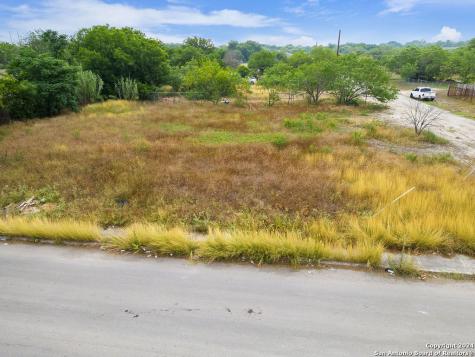 255 Coyol Street San Antonio TX 78237