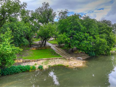 186 River Villas Court New Braunfels TX 78132