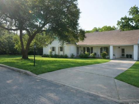 908 Garraty Road Terrell Hills TX 78209