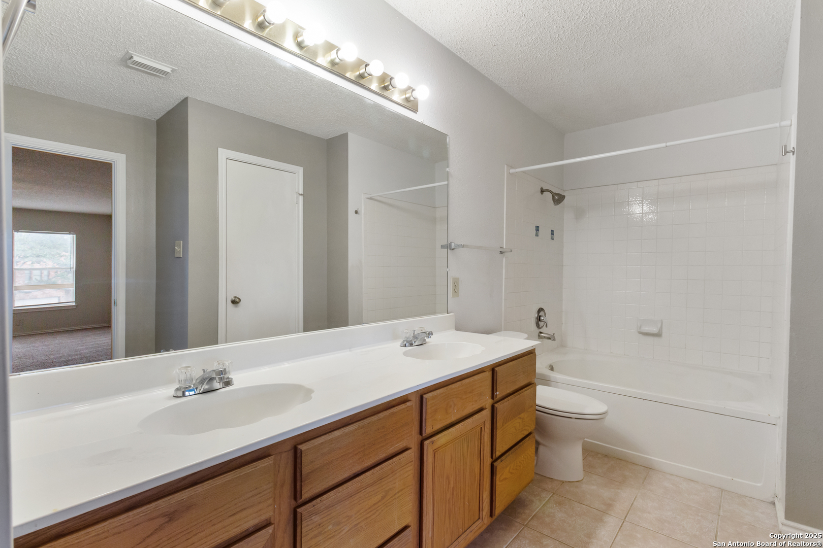 8310 Border Ridge Drive San Antonio TX 78240