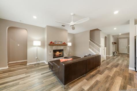 11312 Red Oak Turn Helotes TX 78023