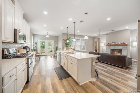 11312 Red Oak Turn Helotes TX 78023