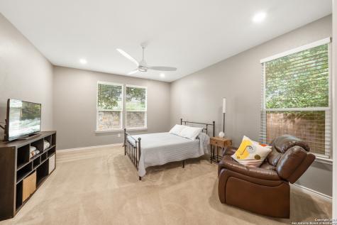 11312 Red Oak Turn Helotes TX 78023
