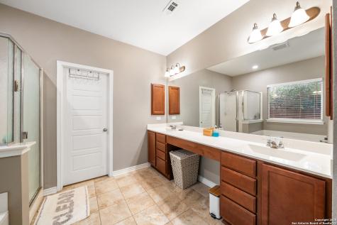 11312 Red Oak Turn Helotes TX 78023
