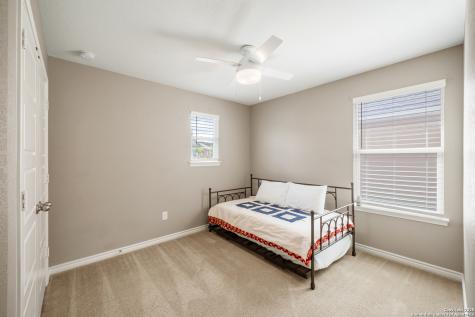 11312 Red Oak Turn Helotes TX 78023