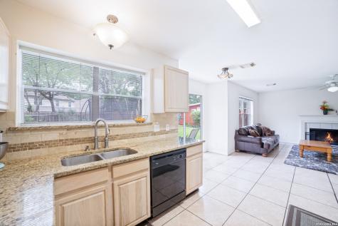 10638 Sandy Trail Drive San Antonio TX 78240