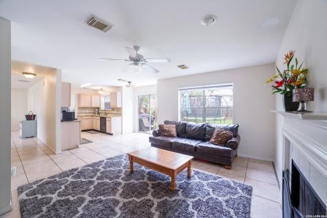 10638 Sandy Trail Drive San Antonio TX 78240