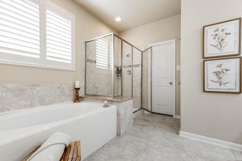 112 Hagen Drive Boerne TX 78006