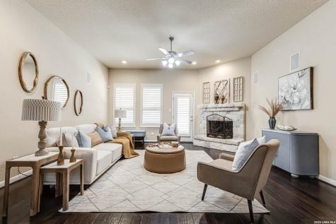 112 Hagen Drive Boerne TX 78006