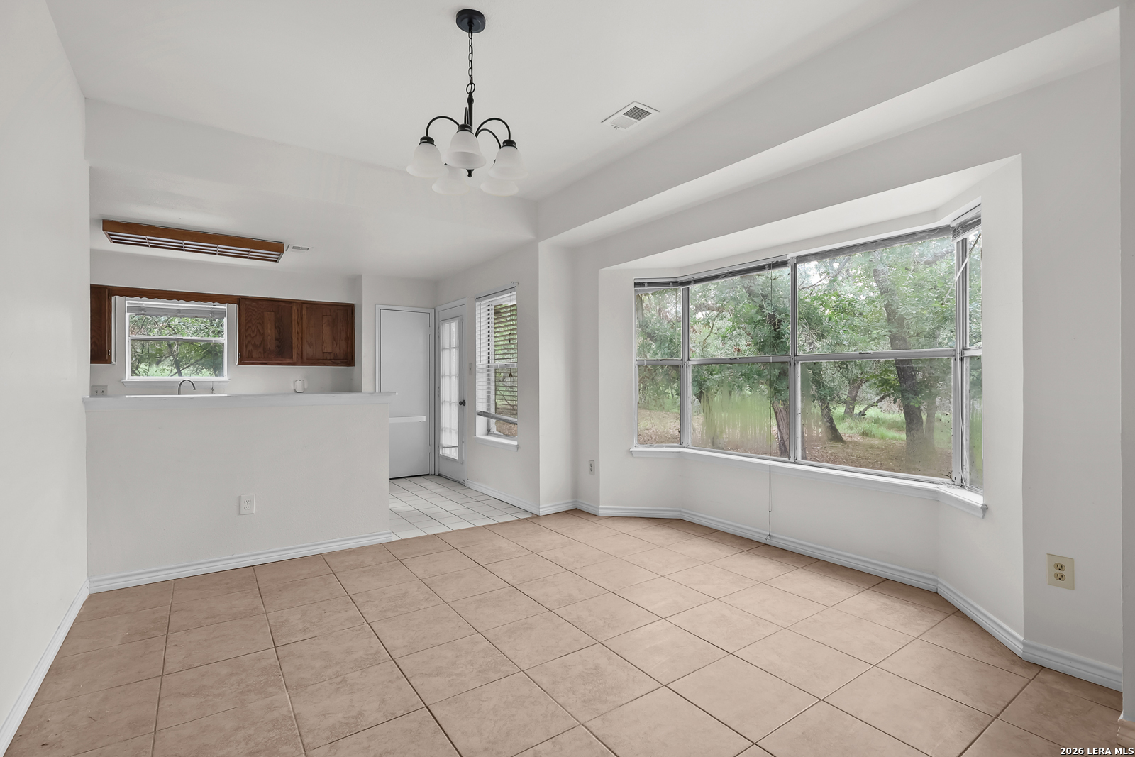 336 Lost Trail La Vernia TX 78121
