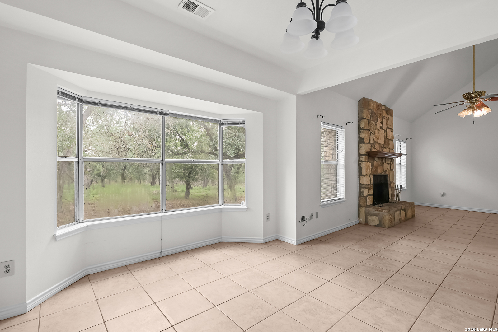 336 Lost Trail La Vernia TX 78121