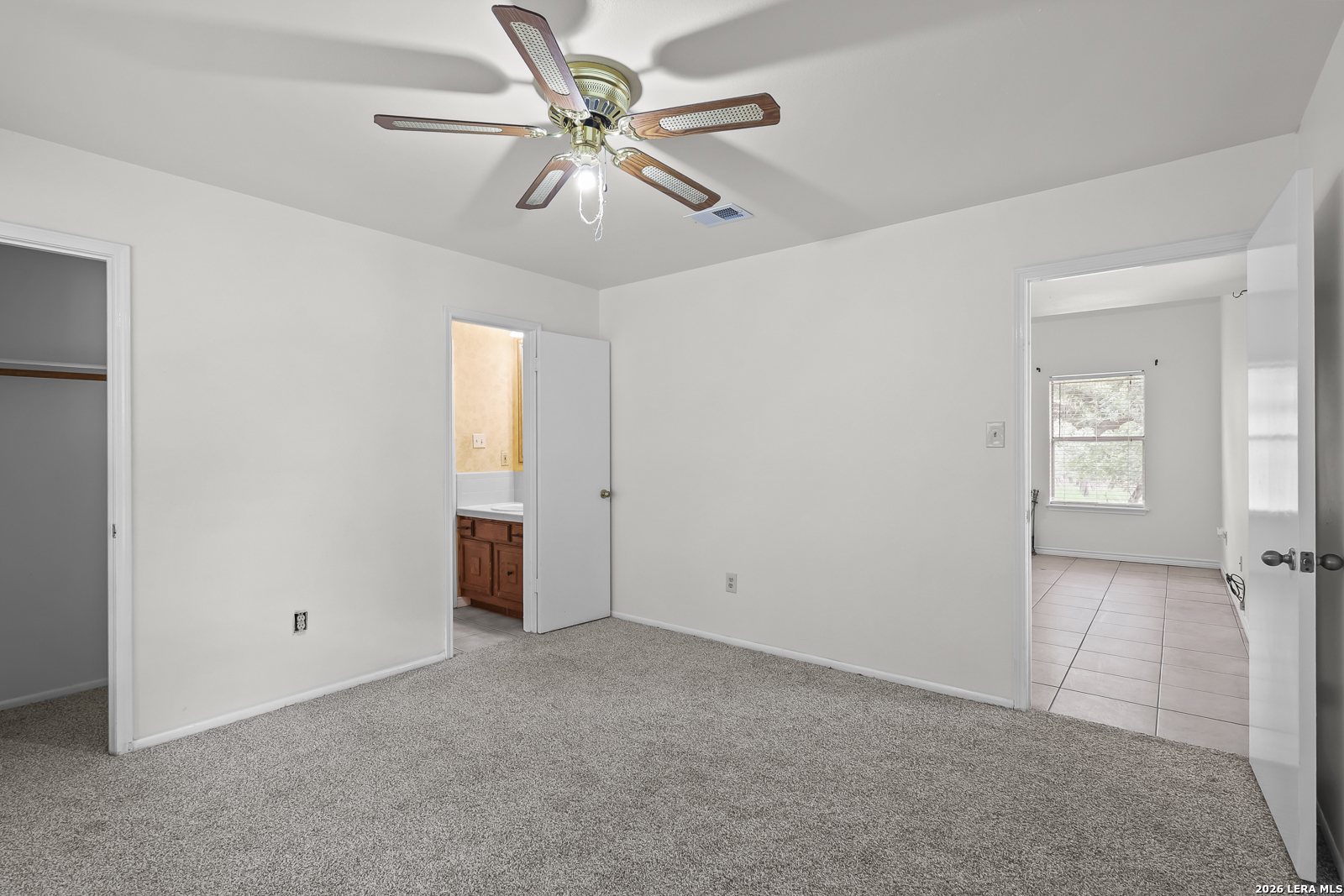 336 Lost Trail La Vernia TX 78121