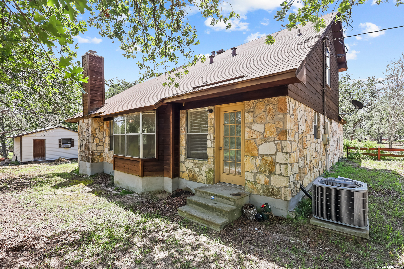 336 Lost Trail La Vernia TX 78121