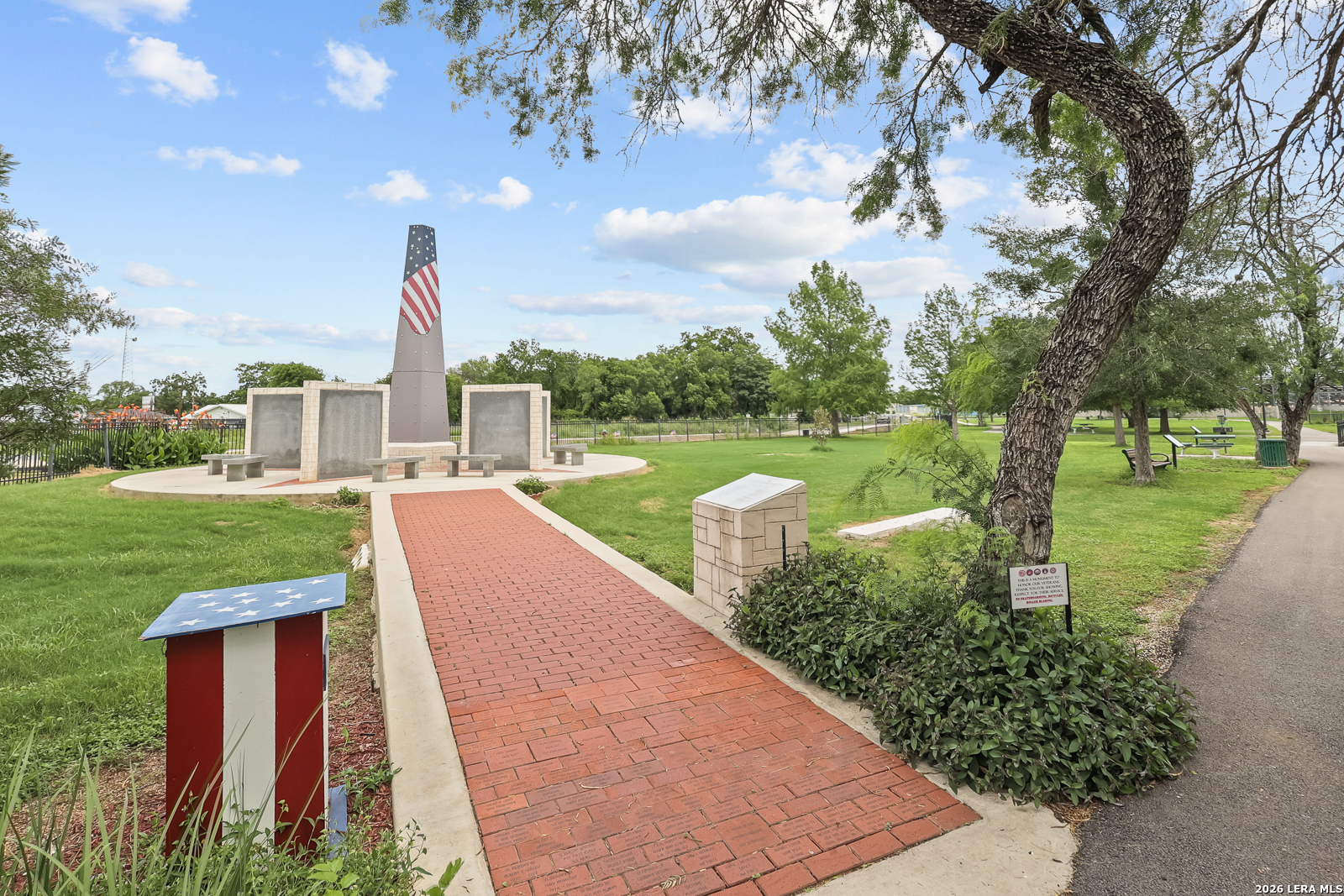 336 Lost Trail La Vernia TX 78121