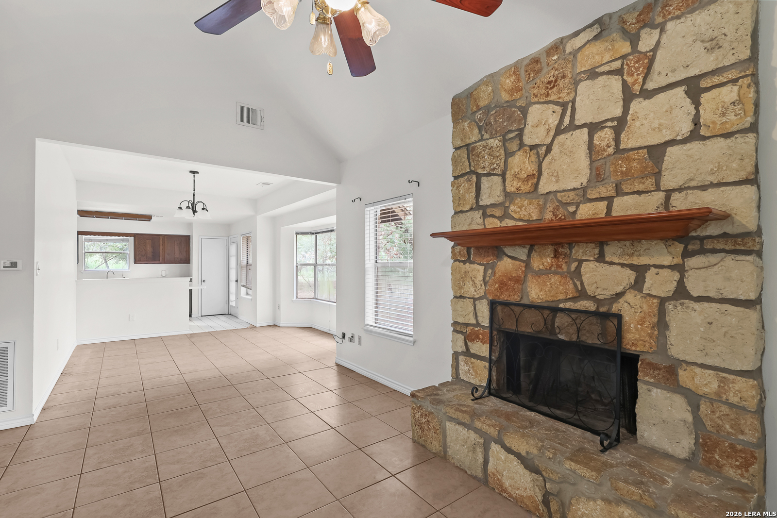 336 Lost Trail La Vernia TX 78121