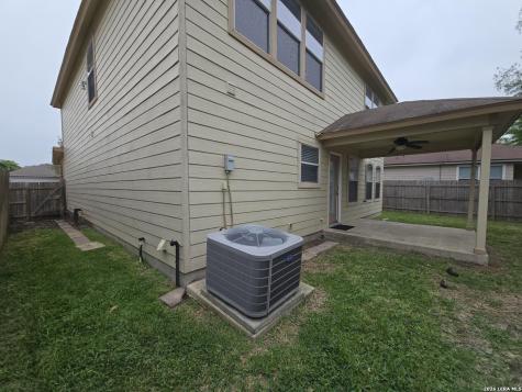 1023 Avocet San Antonio TX 78245
