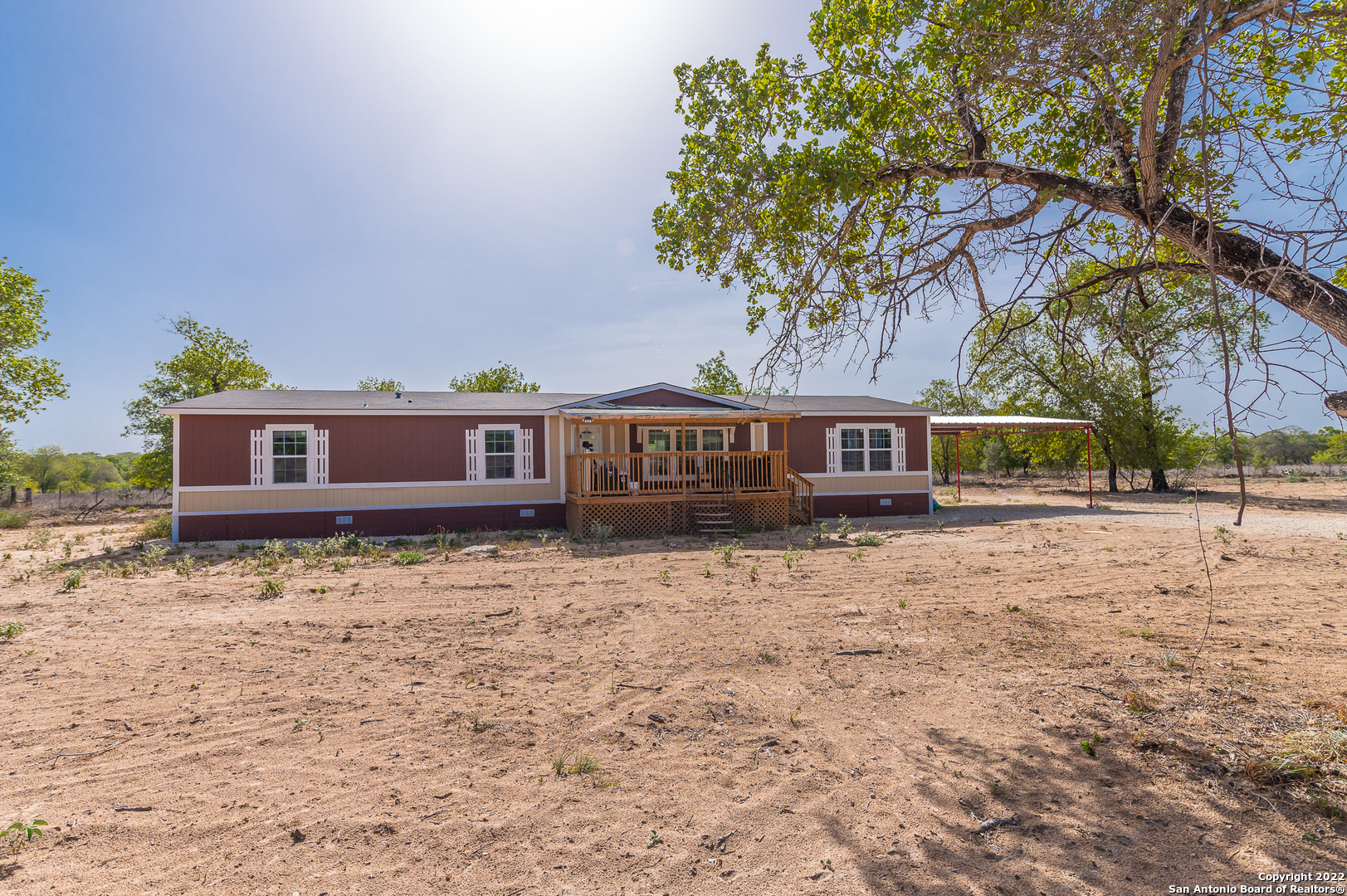 1018 County Road 785 Natalia TX 78059