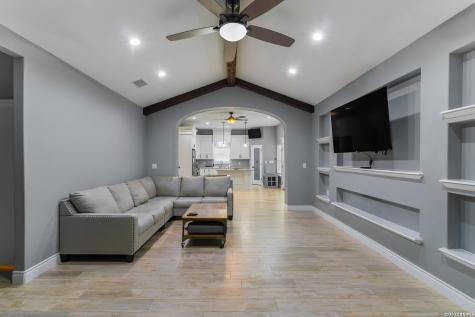 2822 Sammy Ibarra Eagle Pass TX 78852