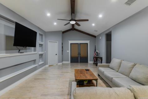 2822 Sammy Ibarra Eagle Pass TX 78852