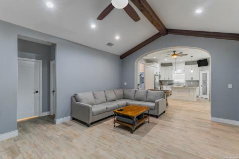 2822 Sammy Ibarra Eagle Pass TX 78852
