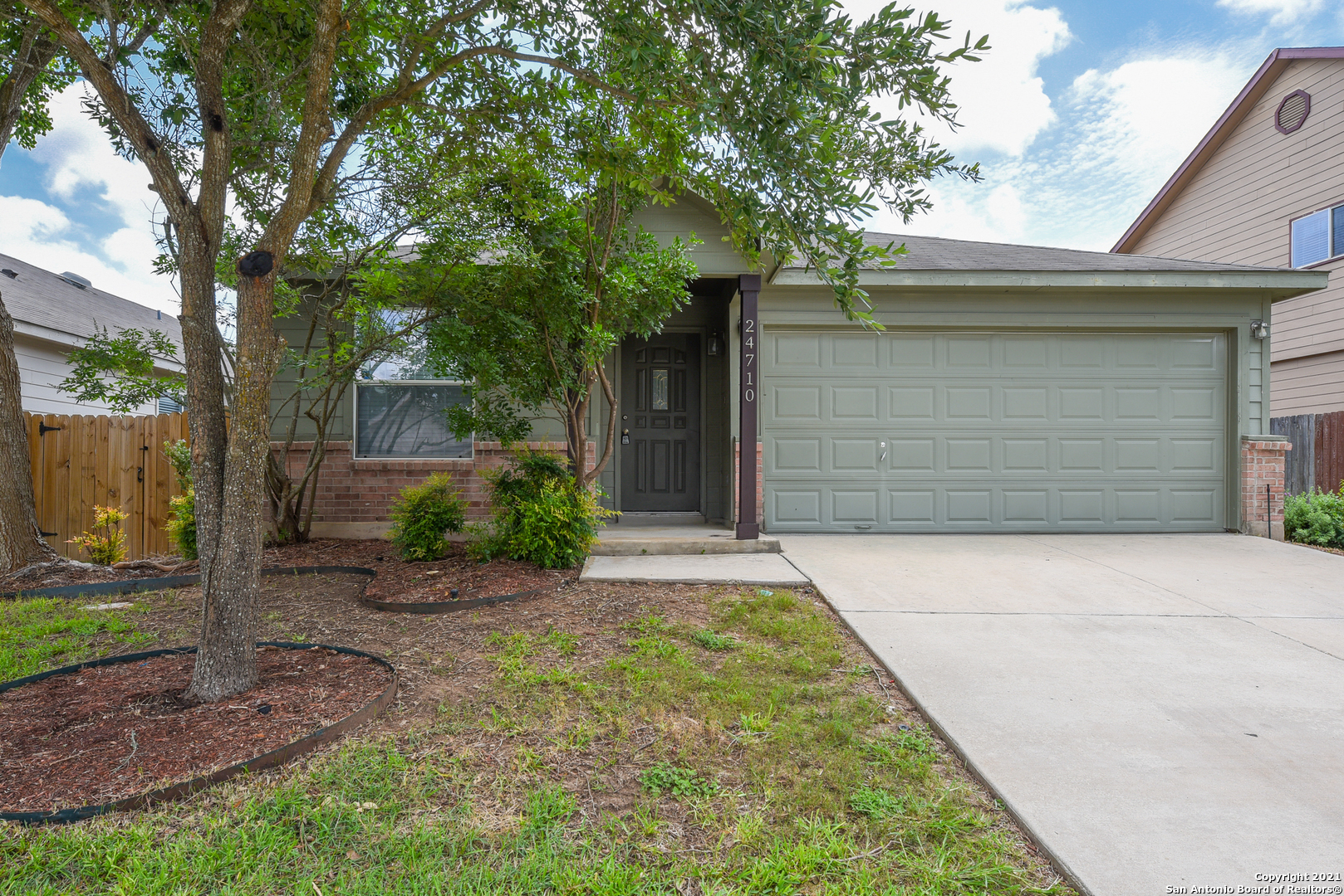 24710 Magnolia Falls San Antonio TX 78261