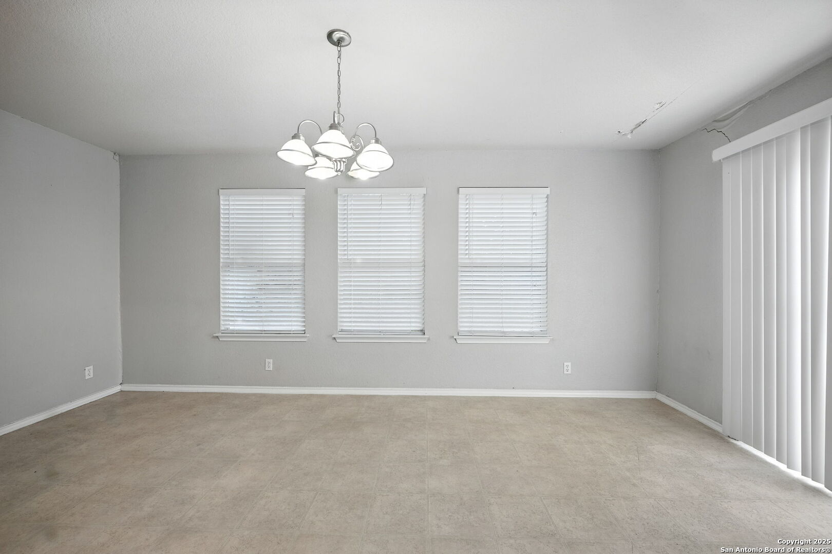 7439 Circle Farm San Antonio TX 78239