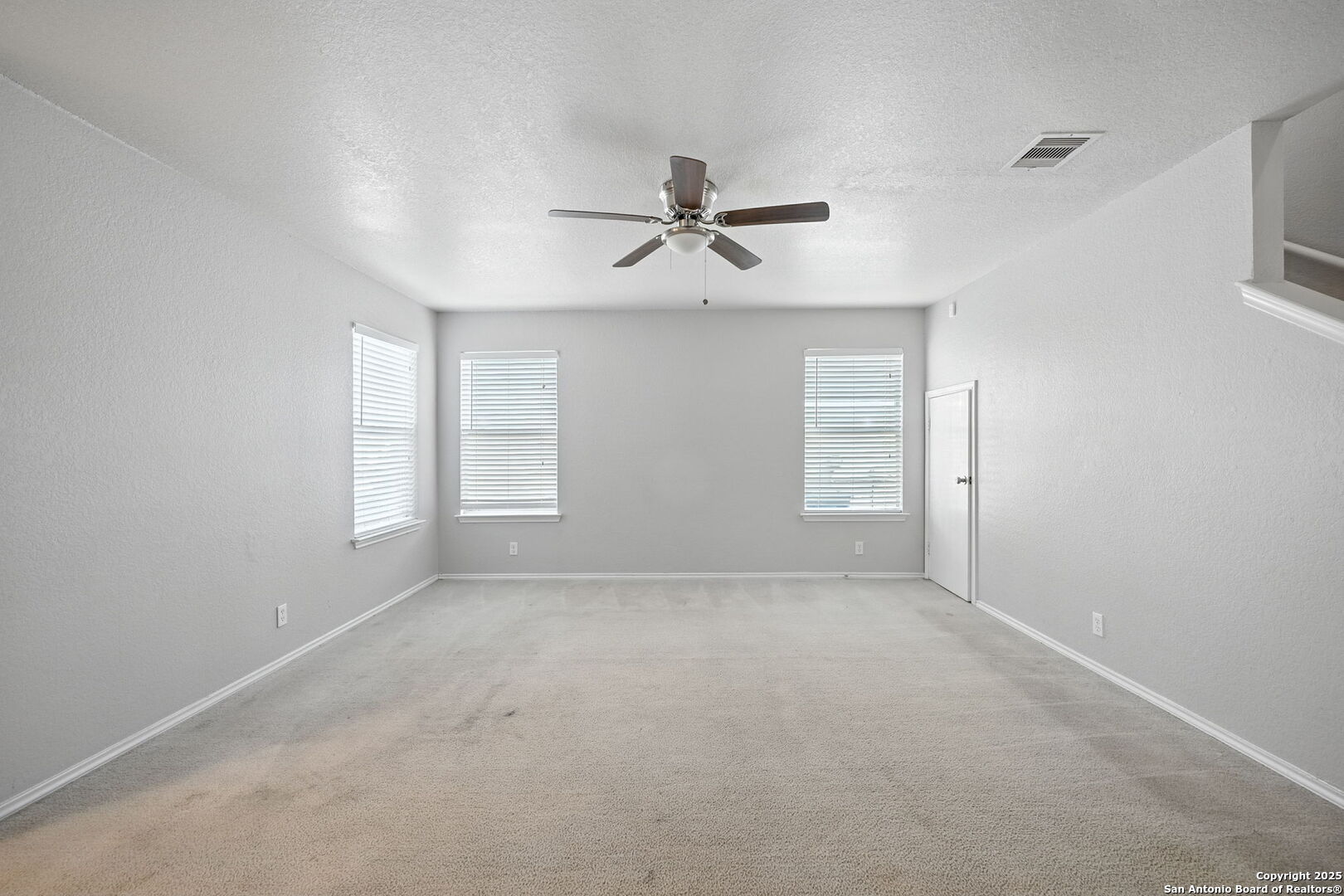 7439 Circle Farm San Antonio TX 78239