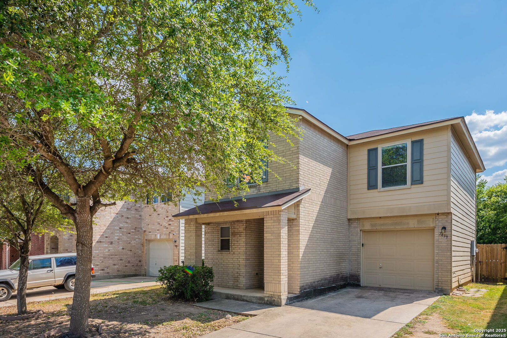 7439 Circle Farm San Antonio TX 78239