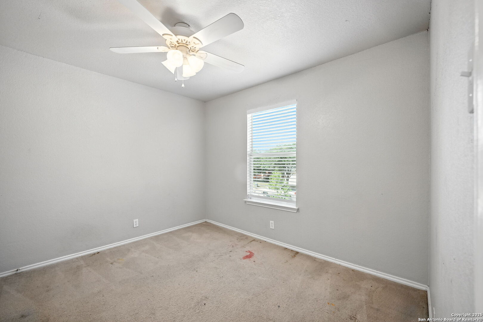 7439 Circle Farm San Antonio TX 78239